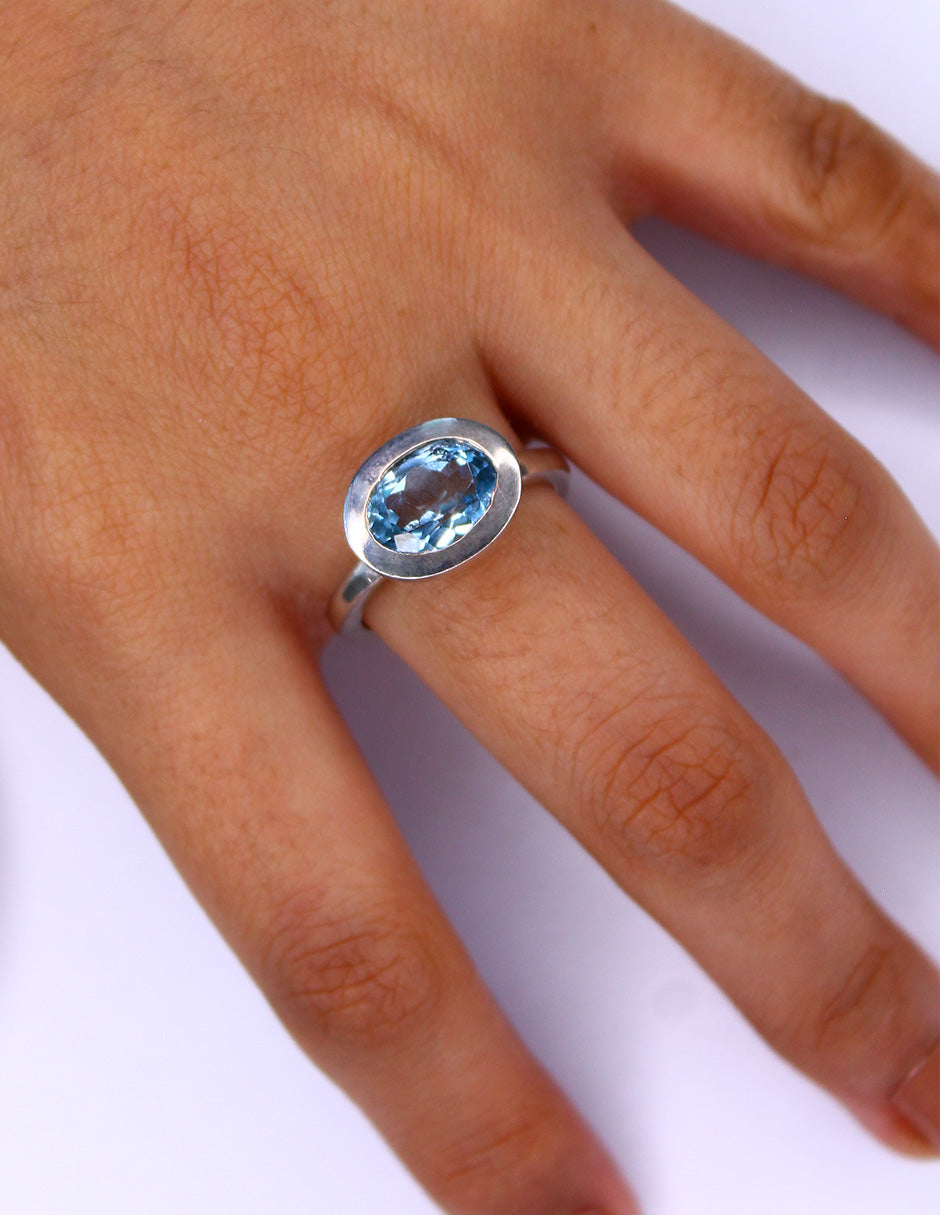 Anillo Bere Topacio Azul