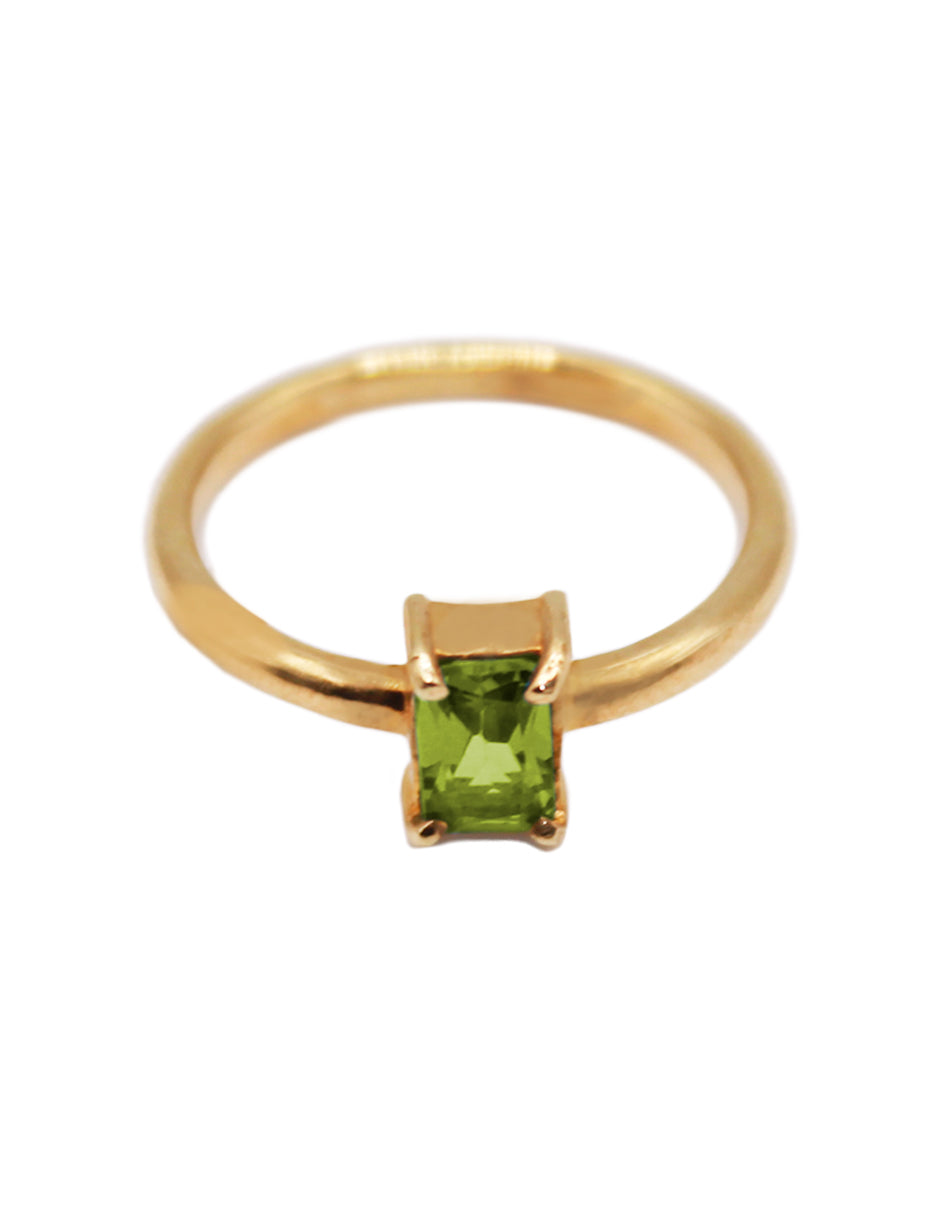 Anillo Sara Con Peridoto