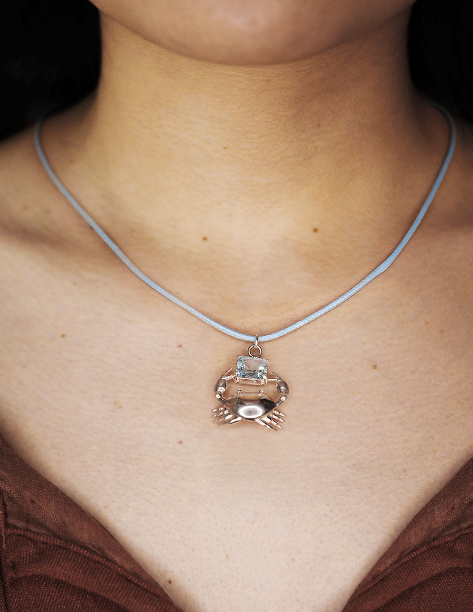Collar Cangrejo Topacio Azul